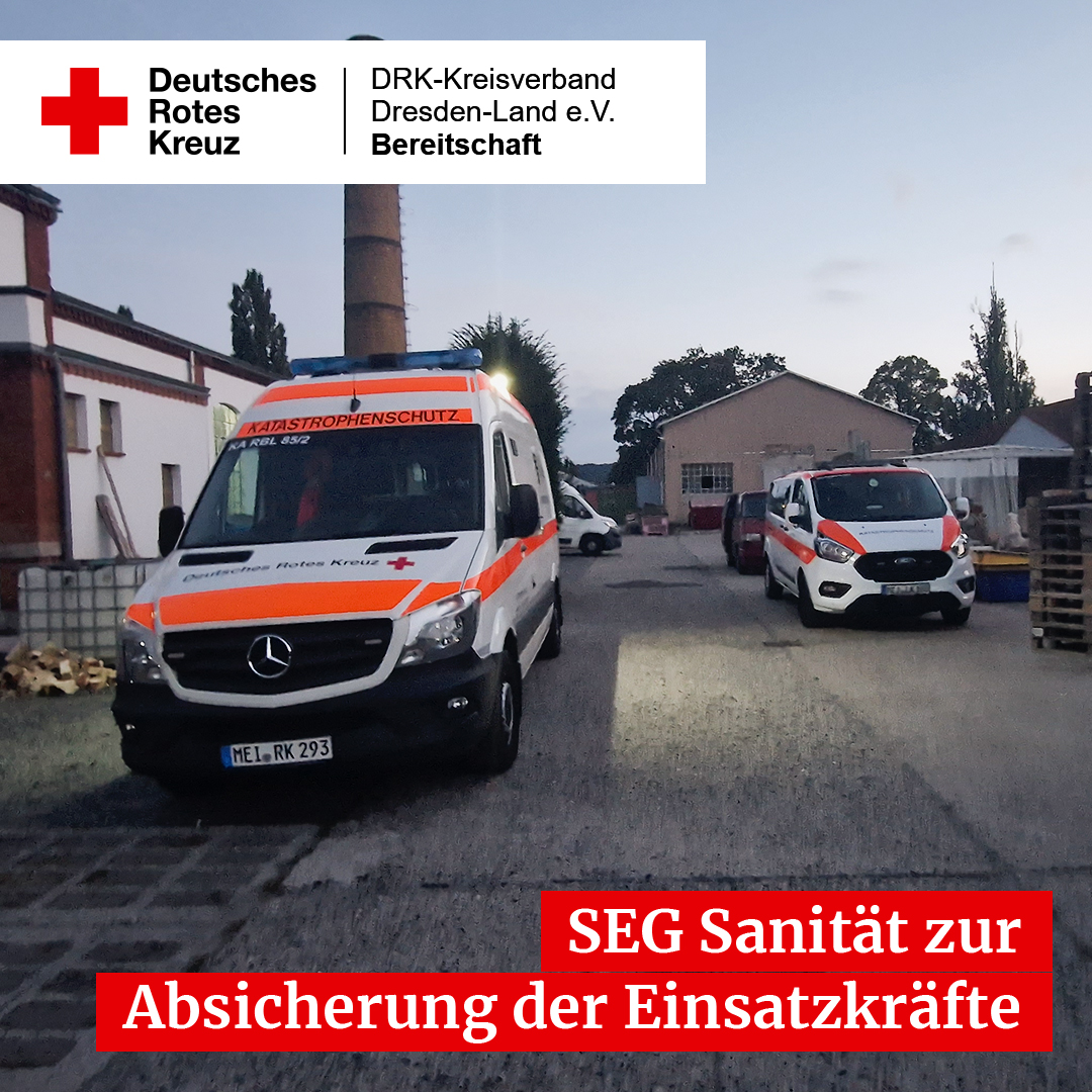 Notfallkrankenwagen und Mannschaftstransporter des DRK Dresden-Land