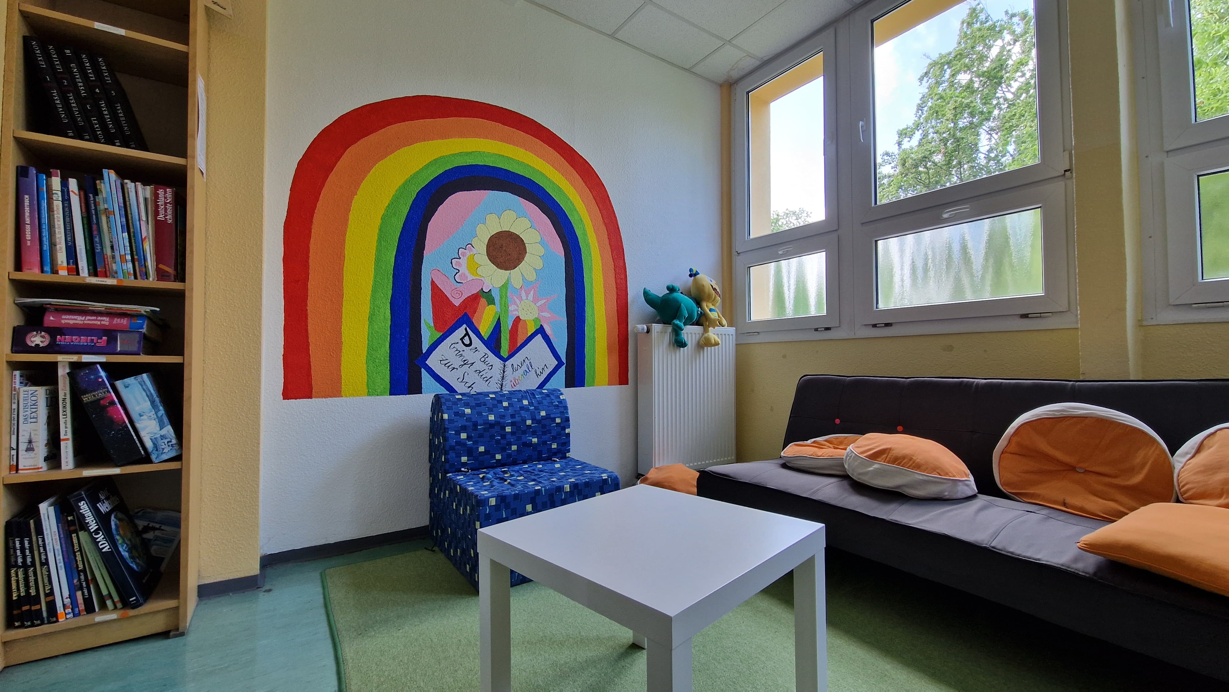 Leseecke mit Sessel und Sofa